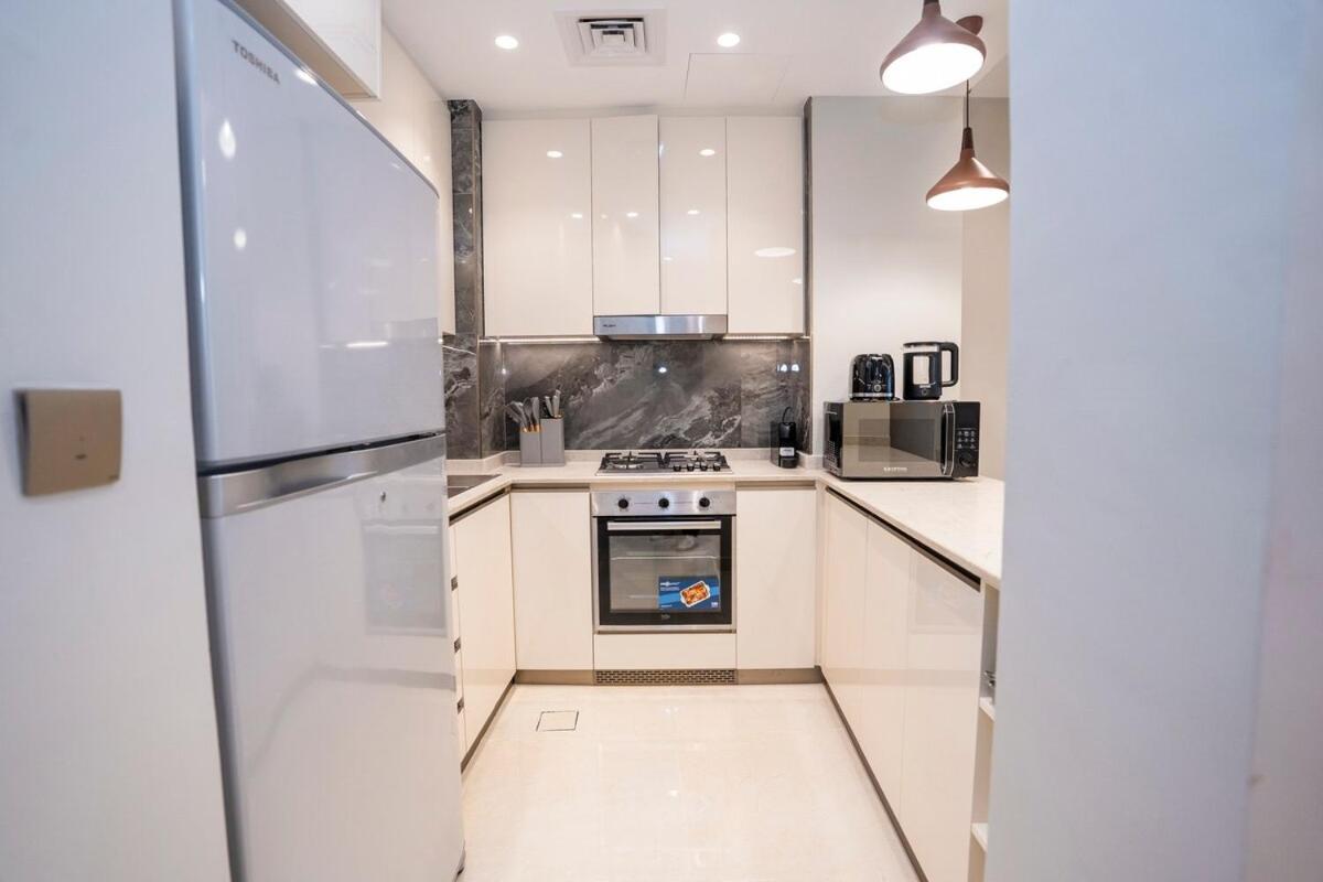 Elegant 2br Nobles Tower With Pool And Gym Appartement *