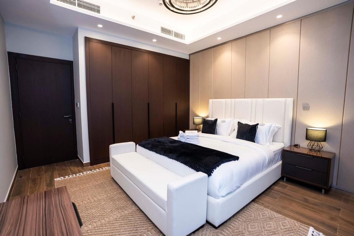 Elegant 2br Nobles Tower With Pool And Gym *