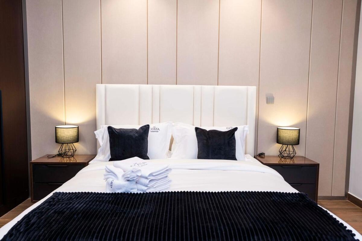 Apartment Elegant 2br Nobles Tower With Pool And Gym Dubai