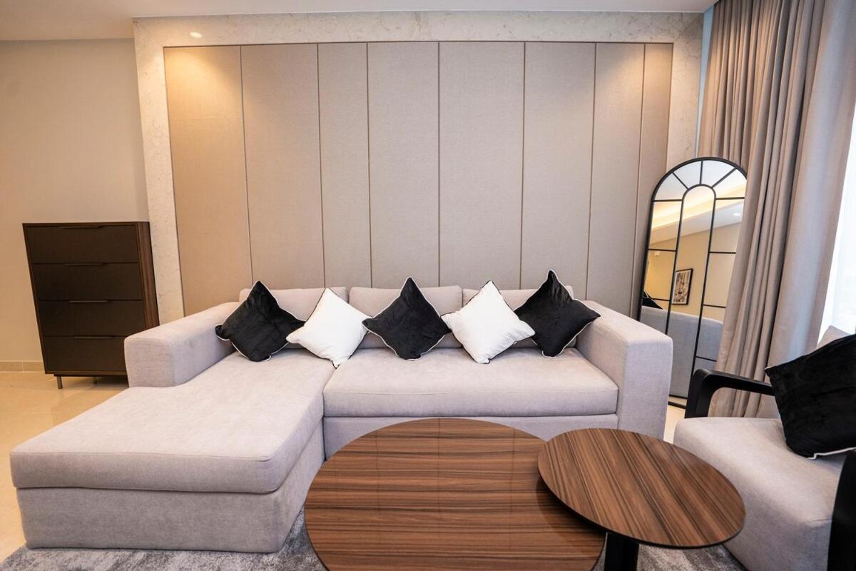 Elegant 2br Nobles Tower With Pool And Gym * Dubai