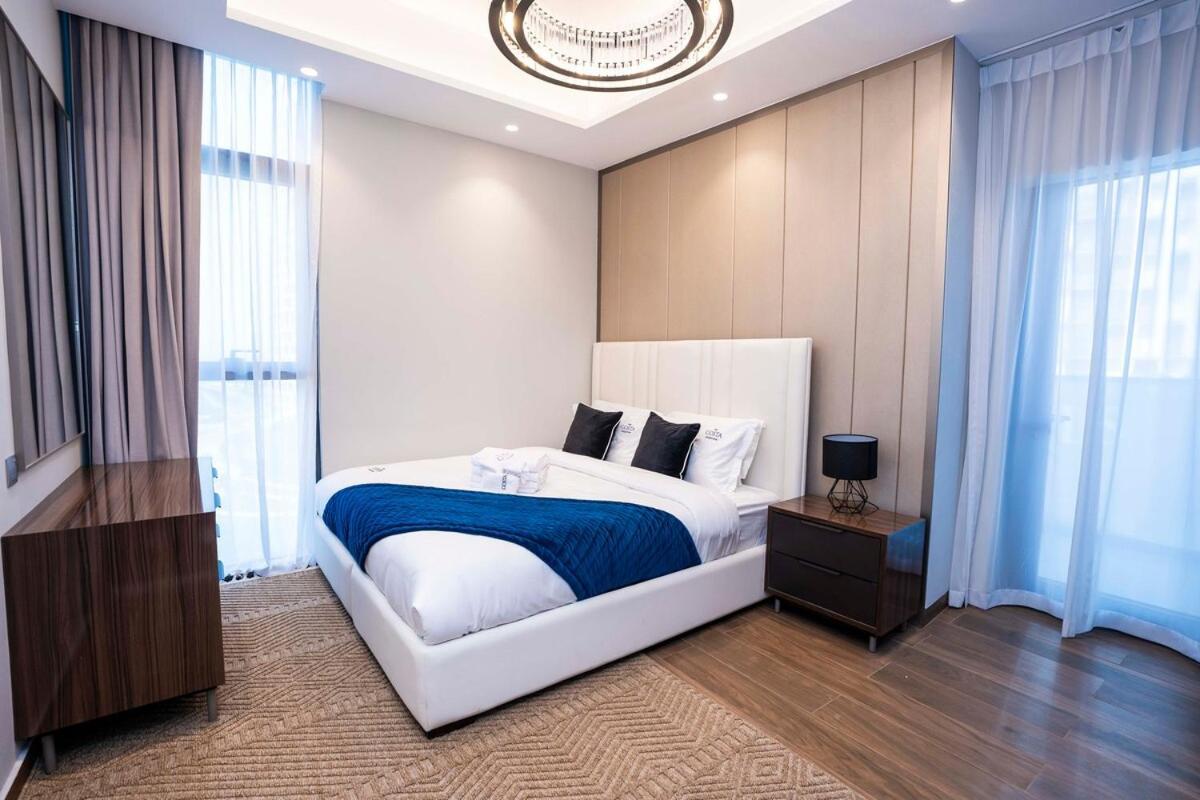 Elegant 2br Nobles Tower With Pool And Gym
