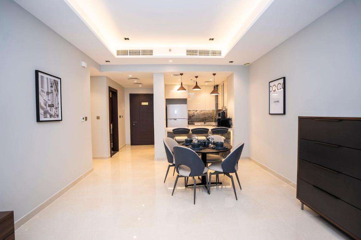 Appartement Elegant 2br Nobles Tower With Pool And Gym