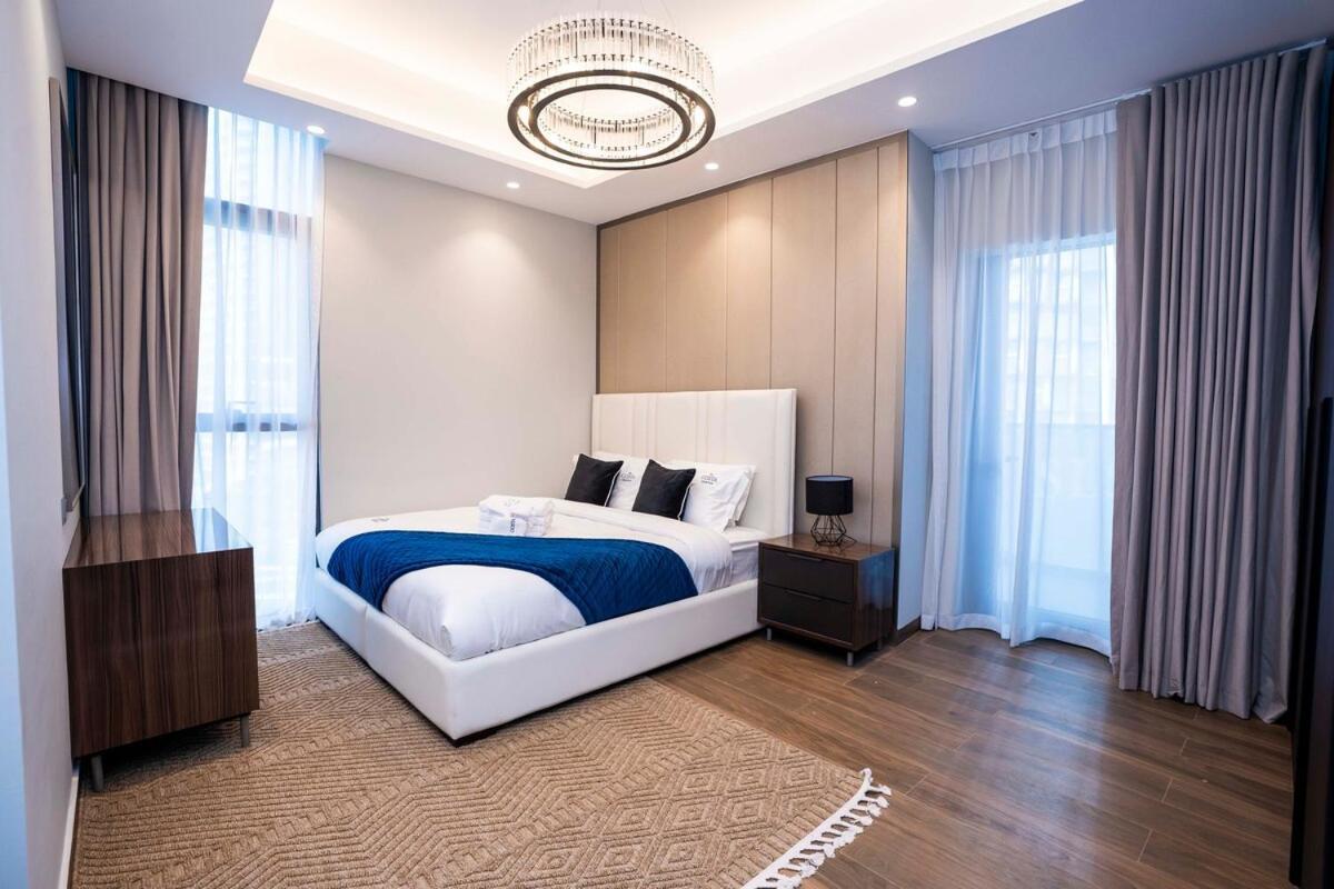 Elegant 2br Nobles Tower With Pool And Gym Appartement *